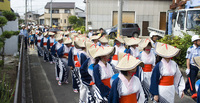 となりまちまで行列行脚『御田扇祭』