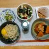 納豆玉子かけごはん。かぼちゃ煮。いわし水煮缶