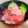 マグロ丼を盛り付け＆神秘的な森の貴婦人