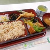 ふれあい食事会・アロハ～♪