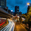 歩道橋の手すりを使って夜景撮影に挑む