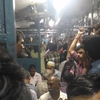 ムンバイのローカル電車