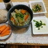 野菜味噌汁３日目。レンチン目玉焼き。豆腐。納豆。人参