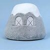 カウズ：ホリーデーが富士山にやってきた！【KAWS:HOLIDAY JAPAN】