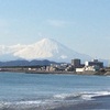 富士山がやっと雪化粧