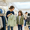 10歳女子の服選びが難しい！3時間イオンを歩き回って買ったものは200円だった