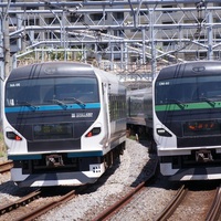 お久しぶりな東海道線撮影記。E257系2000番台回送と5000番台臨時踊り子（友情出演の０番台）、E231系1000番台とE233系3000番台。※サムネは合成です