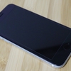 iPhone SE 2020の浮かないフィルム。