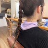 ヘアアレンジの季節が近づいてきました▷スーパーロングの【みつあみポニーテール】