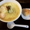 新宿で上品なあっさり系ラーメン「海神」