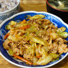 今日の食べ物　朝食に豚肉と野菜の炒め物（回鍋肉）