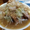 つの旨で大ラーメン。何でこんなに美味しいラーメンが作れるのか。サブ40ランナーのデブ活。