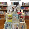 とある学校の図書室（表紙にイケメン！？）