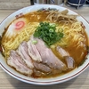 【今週のラーメン４５０４】くじら食堂bazar 三鷹店 （東京・ＪＲ三鷹） 海老塩 肉増し 大盛　〜塩気のピッチリ感！海老の芳香感！絡む麺の品やかさ！見事に絡み合う春の塩そば！