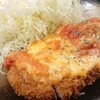 がっつりいただくチーズトマトトンカツ！！