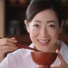 永谷園のCMで輝くお母さん役の女優片岡京子を調査