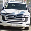 トヨタ　ランドクルーザーの盗難です。