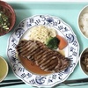 共産党本部の定食が480円でこんな贅沢な食事 学校の質素な給食と比較したら涙でてくる