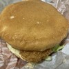 夜食に、マックで買ったチキンフィレオセットを食べた。 先週の休業理由を店員さんに聞いた。 ヤマダ電機の別館に入居しているので、ヤマダ電機が... at マクドナルド_池袋LABI前店 