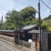 鎌倉市で発見した現役バリバリの木製電柱とレトロ電柱