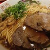 深夜でも並ぶ覚悟が必要？「中華そば ふじい 」