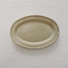 及川静香さんの粉引楕円皿のご紹介。