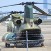 航空自衛隊　C-2とCH-47チヌーク