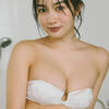 “ウルトラマンヒロイン”黒木ひかりの推定Dカップ美乳水着画像【24】