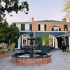 ナイアガラ湖付近のチャーミングな町にある４つ星ホテル「The Scotsman Hotel」を１棟貸切り！ひと部屋2,000 CADもする、ゴージャスな滞在体験をする。