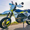 Husqvarna 701 SUPERMOTO 2021年モデル カスタム 青ハスク化