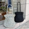 1つ1つ丁寧に編まれたメッシュBAG