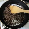 コーヒー中心の飲み物を提供するカフェ・喫茶店商売をしているなら、１度コーヒー豆の焙煎を経験してみるも良いかもしれません