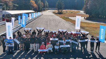 リアルとバーチャルのダブルレーサー体験？！BIGLOBEのサステナビリティへの取り組みを体験いただけるイベントを開催