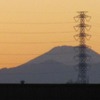 冬夕焼け富士の影見る分かれ道