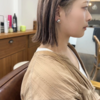 柔らかいブラウンとハイトーンベージュを組み合わせた、ナチュラルなデザインカラー