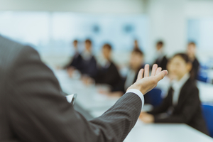 セミナー講師になるには？始め方や適性、将来性まで詳しく解説