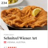 シュニッツェル（オーストリア・ドイツのカツレツ）（世界の肉料理７）　　Cutlet料理は世界各国にあり，日本のカツレツに次いで評価が高いのが，オーストリア／ドイツのシュニッツェル．特によく知られているウィンナーシュニッツェルは薄く切った仔牛肉にパン粉をまぶしてフライパンで焼いたもの．仔牛肉を使用しなければなりませんが，豚肉を使ったものが広く普及しています．ドイツのレームシュニッツェル，ミュンヘン風シュニッツェル，ツィゴイナーシュニッツェルもよく知られています．