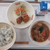 給食の時間　おかわり争奪戦