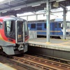2600系試運転　宇多津駅で貨物列車と交換