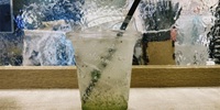 コーヒーの香りが好きだけど、カフェインとお腹の相性が悪い