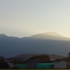 日の出と鳥海山