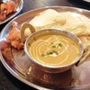 久しぶりにインドカレーとチーズナン