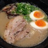 とんこつらーめん俺式 純 東京駅店｜とろみ濃厚！ちょいと粉っぽい博多の細麺