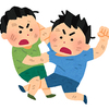 子供の首に爪の引っ掻き傷