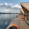湖上にできた水上レストラン - アンナムトン・ビューリゾート （ອ່ານນາມຕົງ ວິວລີສອດ ）- （ビエンチャン県・ラオス）