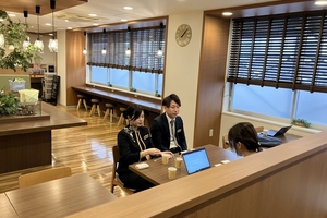 支配人・副支配人と本社スタッフの関係は？全面サポートの裏側を紹介！