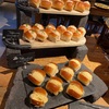 【新宿ランチ】美味しいパン食べ放題！MORETHAN TAPAS LOUNGEで優雅なランチ