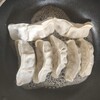 餃子は小さなフライパンで焼くとかんたんに焼ける