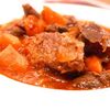 ワインのおつまみ。牛スジをトマトソースで煮込んだらもうイタリア料理でしょ！今夜も赤ワインがガンガン飲める。