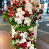 豪華✨赤バラ🌹と胡蝶蘭のスタンド花